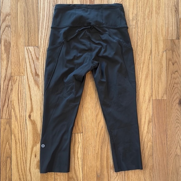 Lululemon sz 4 Fast & Free Crop II Nulux 19" Dark Olive High-Waisted Leggings - Picture 4 of 13